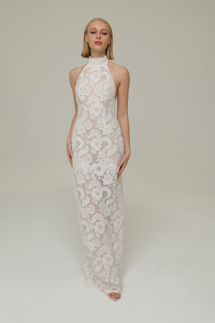 French leavers lace wedding dress from Klovia. Rent a reception wedding dress at klovia.