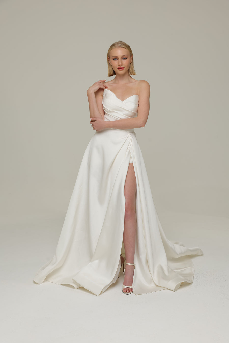 wedding dress designer sarah Sarah Alouache Ella